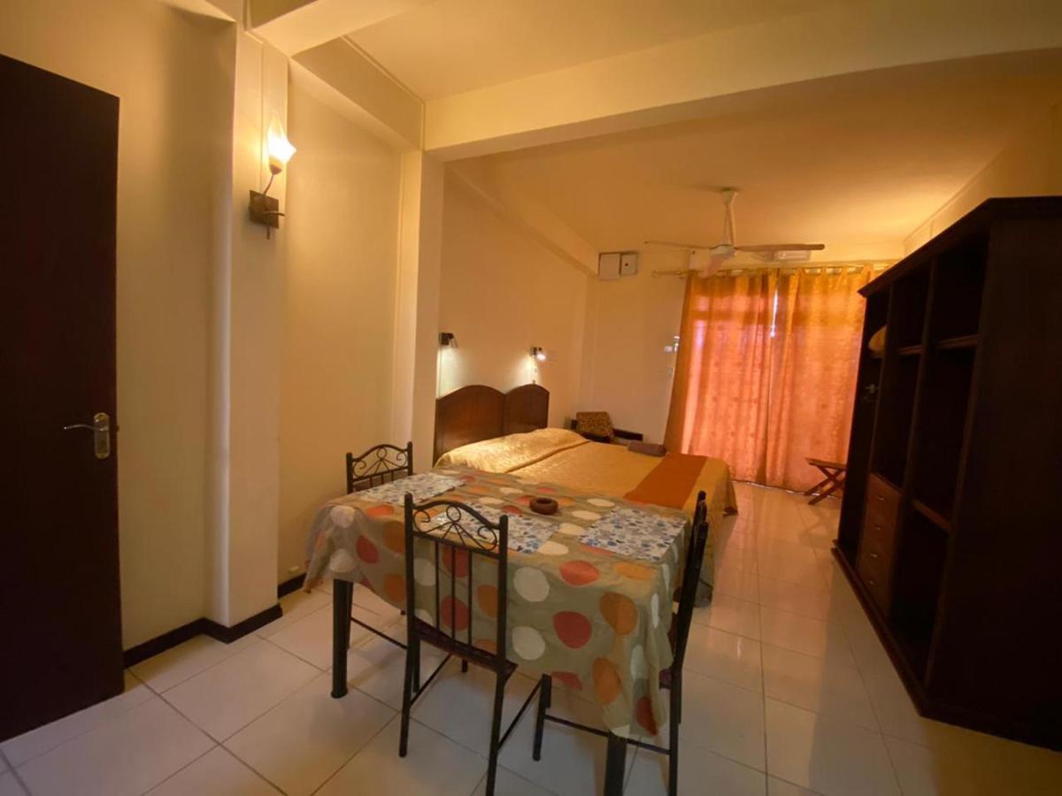 Monalysa Holidays Grand Baie Exterior foto